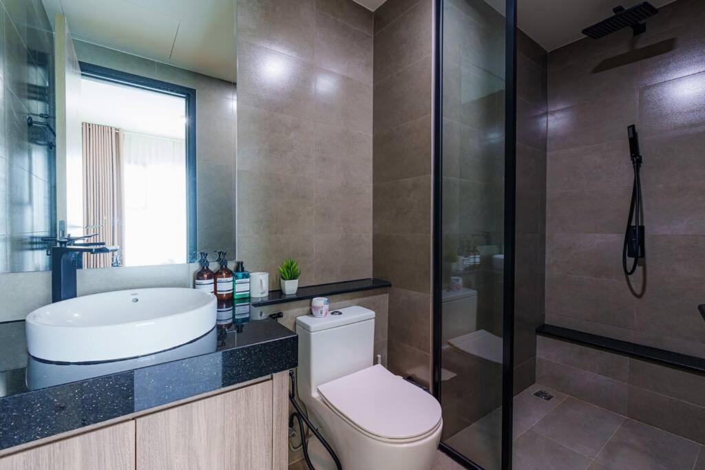 2 Bedroom Minimal Luxury Căn hộ